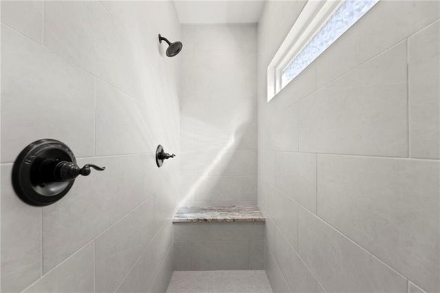 21025 W 225th Terrace, Spring Hill, KS 66083