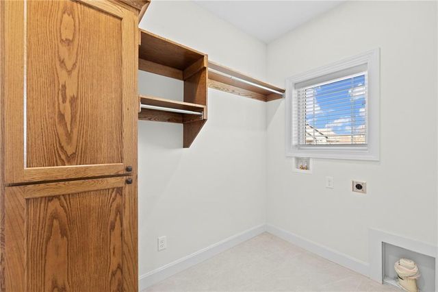 21025 W 225th Terrace, Spring Hill, KS 66083