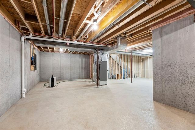 21025 W 225th Terrace, Spring Hill, KS 66083