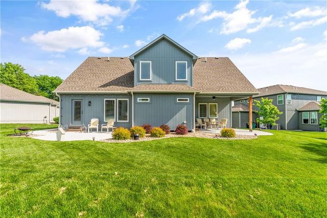 21025 W 225th Terrace, Spring Hill, KS 66083