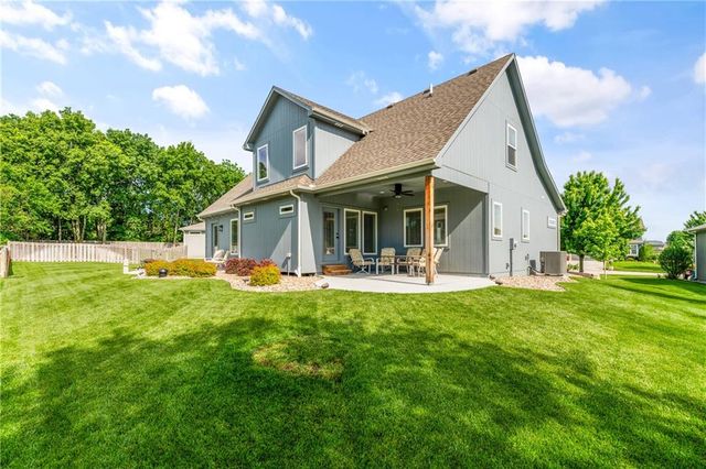 21025 W 225th Terrace, Spring Hill, KS 66083