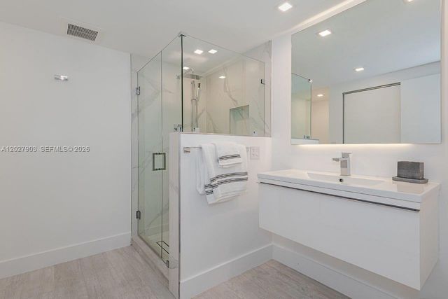 2301 Collins Avenue 739, Miami Beach, FL 33139