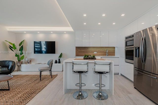 2301 Collins Avenue 739, Miami Beach, FL 33139
