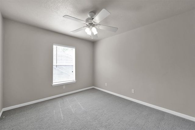 100 Harbour Town Drive, Montgomery, TX 77356