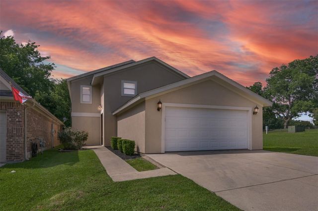 100 Harbour Town Drive, Montgomery, TX 77356