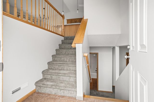 1113 39th Avenue S, Moorhead, MN 56560