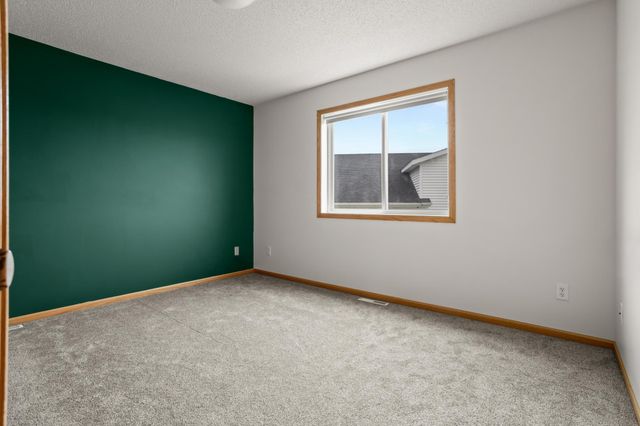 1113 39th Avenue S, Moorhead, MN 56560