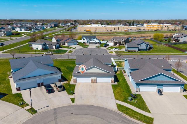 1113 39th Avenue S, Moorhead, MN 56560