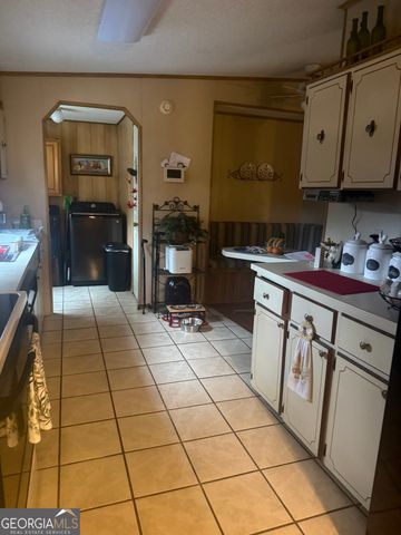 82 Partridge Run, Jesup, GA 31545