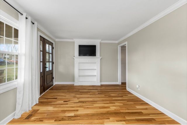 300 DeKalb St, Mcminnville, TN 37110