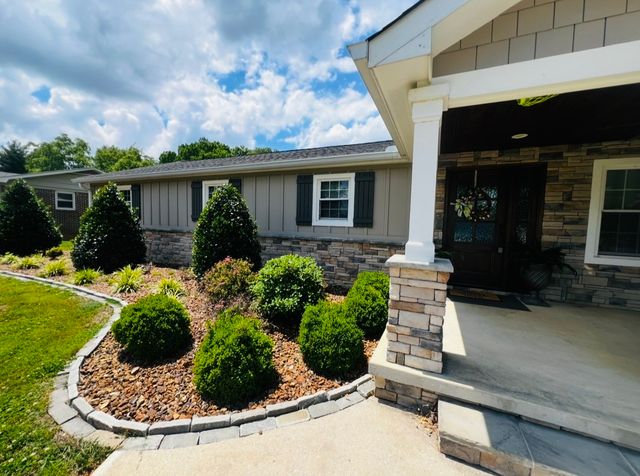 300 DeKalb St, Mcminnville, TN 37110