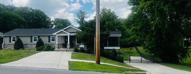 300 DeKalb St, Mcminnville, TN 37110