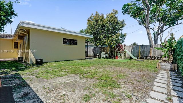 1007 N 31st Rd, Hollywood, FL 33021