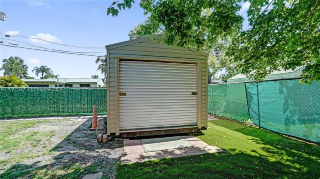 1007 N 31st Rd, Hollywood, FL 33021