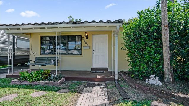 1007 N 31st Rd, Hollywood, FL 33021