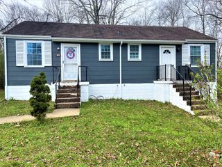 982 Woody Hills Dr, Clarksville, TN 37040