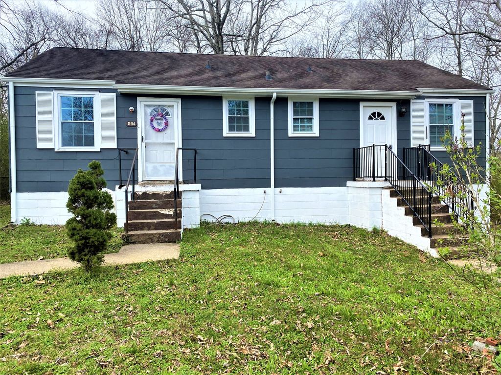 982 Woody Hills Dr, Clarksville, TN 37040