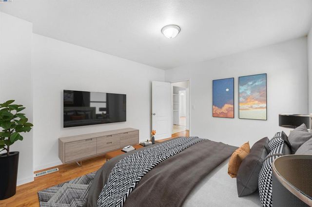 1502 56Th Ave, Oakland, CA 94621