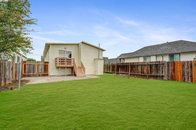 1502 56Th Ave, Oakland, CA 94621