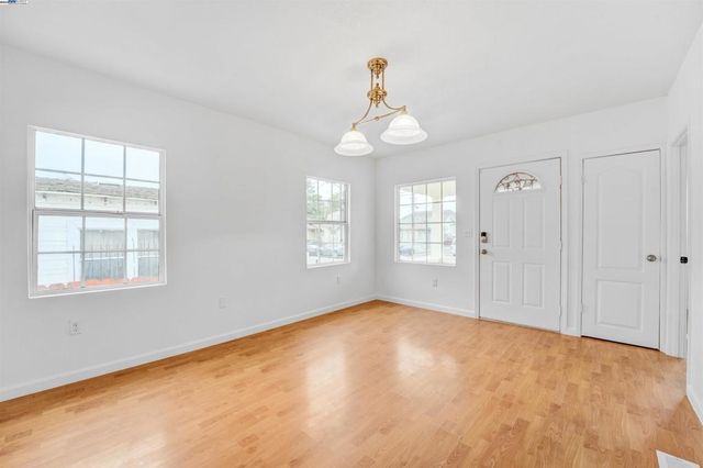 1502 56Th Ave, Oakland, CA 94621