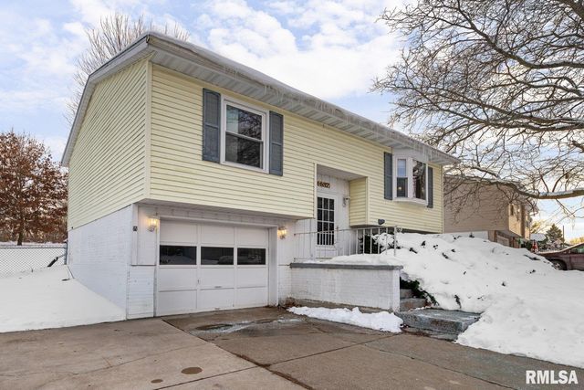 4017 W 13TH Street, Davenport, IA 52804