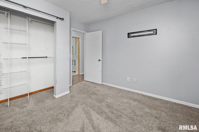 4017 W 13TH Street, Davenport, IA 52804