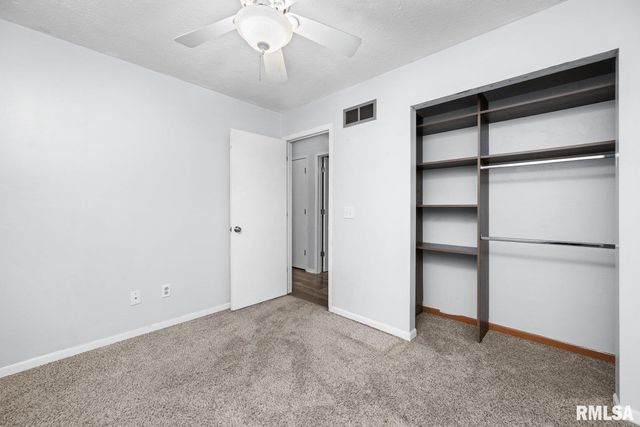 4017 W 13TH Street, Davenport, IA 52804