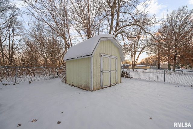 4017 W 13TH Street, Davenport, IA 52804