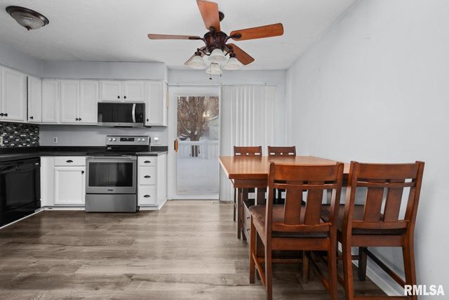 4017 W 13TH Street, Davenport, IA 52804