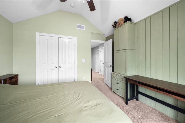 12621 CHARLOTTE Street, Kansas City, MO 64146