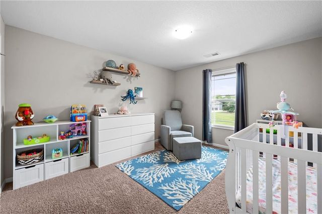 12621 CHARLOTTE Street, Kansas City, MO 64146