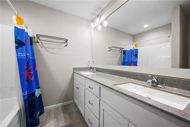 12621 CHARLOTTE Street, Kansas City, MO 64146