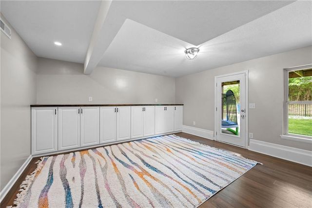 12621 CHARLOTTE Street, Kansas City, MO 64146