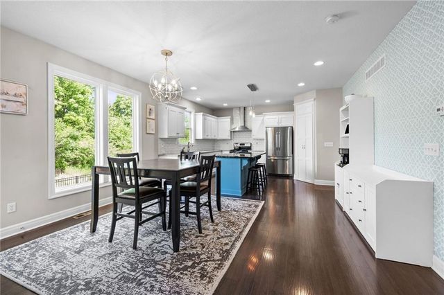 12621 CHARLOTTE Street, Kansas City, MO 64146