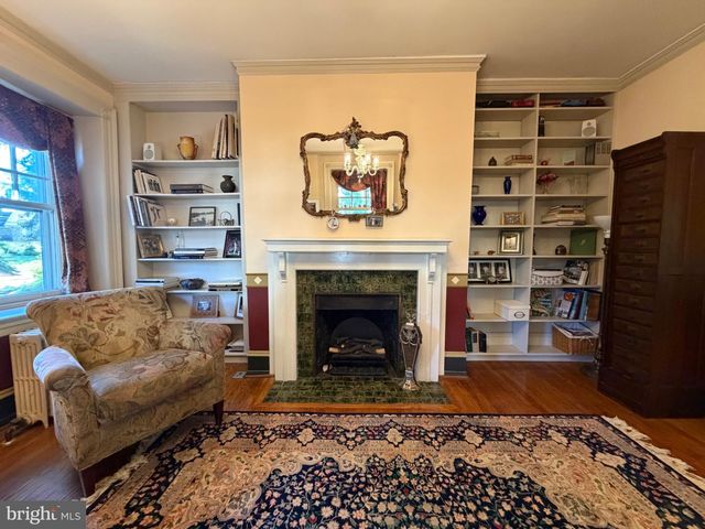 223 SUMMIT AVE, Jenkintown, PA 19046
