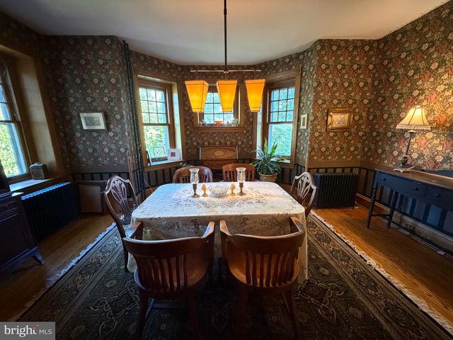 223 SUMMIT AVE, Jenkintown, PA 19046