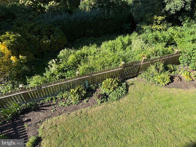 223 SUMMIT AVE, Jenkintown, PA 19046
