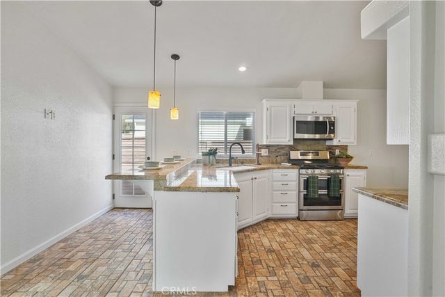 27903 Vista View Drive, Canyon Country, CA 91351