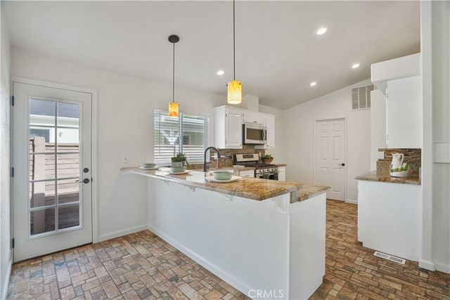 27903 Vista View Drive, Canyon Country, CA 91351