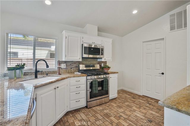 27903 Vista View Drive, Canyon Country, CA 91351