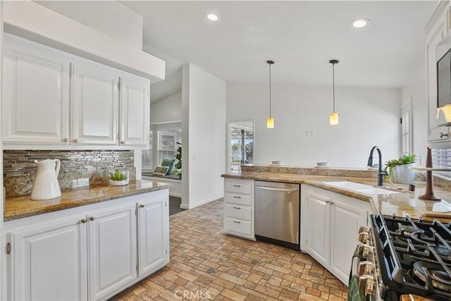 27903 Vista View Drive, Canyon Country, CA 91351