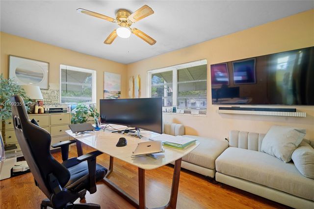 14031 NW 5th Ave, Miami, FL 33168