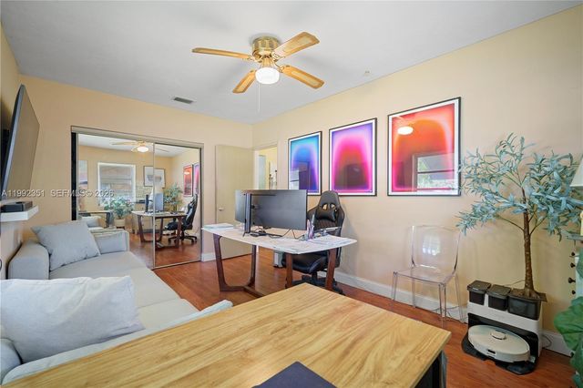 14031 NW 5th Ave, Miami, FL 33168