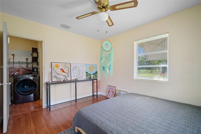 14031 NW 5th Ave, Miami, FL 33168