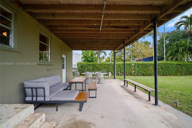 14031 NW 5th Ave, Miami, FL 33168