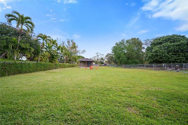 14031 NW 5th Ave, Miami, FL 33168