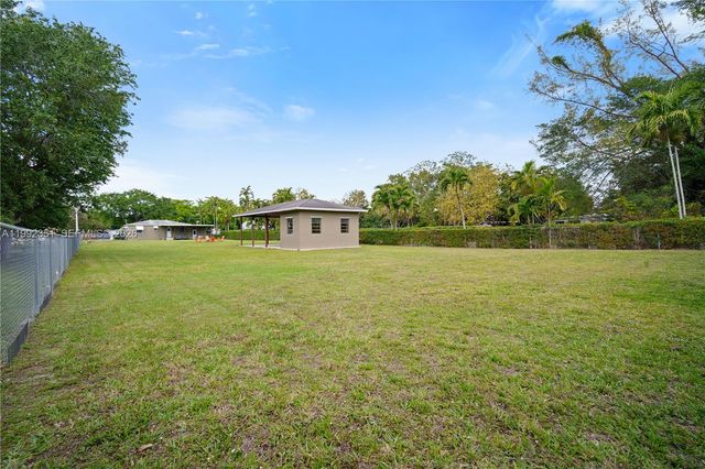 14031 NW 5th Ave, Miami, FL 33168