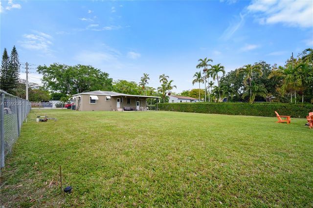 14031 NW 5th Ave, Miami, FL 33168