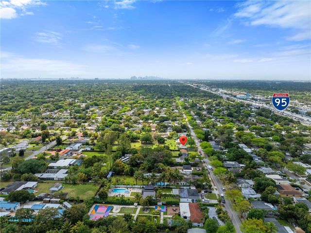 14031 NW 5th Ave, Miami, FL 33168