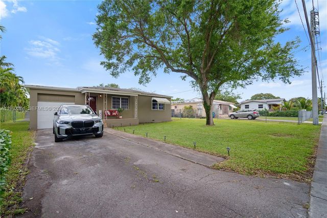 14031 NW 5th Ave, Miami, FL 33168